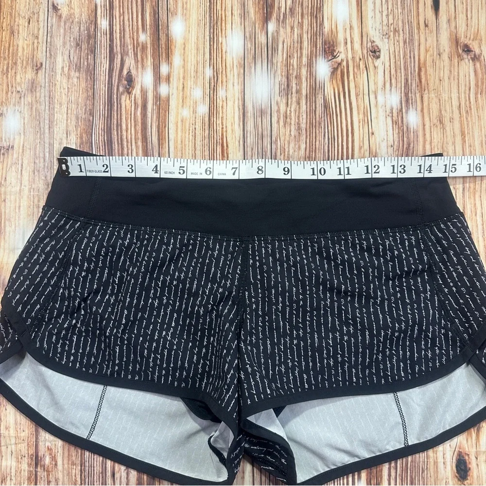Lululemon Women’s Running Shorts Black White Printed Writing Size 6
